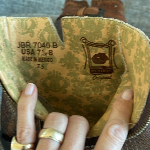 J.B Dillon Reserve Python & Leather Zip Up Bootie, size 7.5 (fits like a sz 7) - Picture 5 of 7